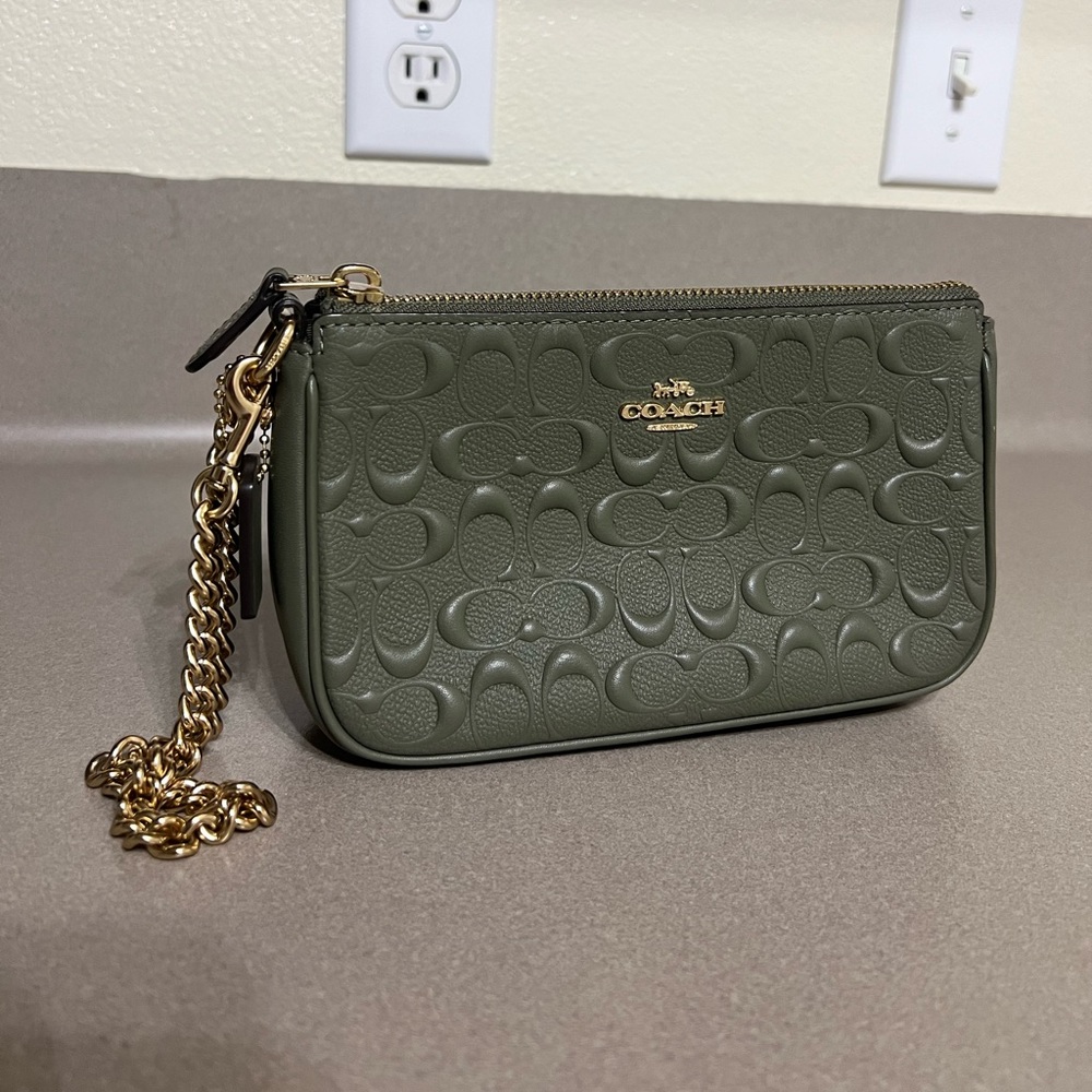 Coach Signature Wristlet - Olive Green